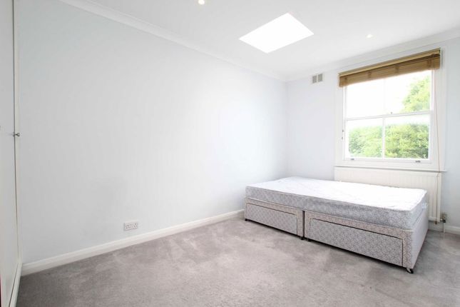 Clarendon Road, London photo 4