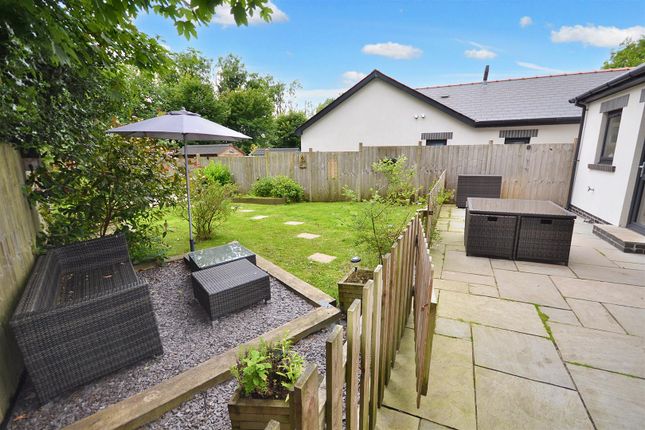 1, Parsonage Court, Kilgetty photo 4