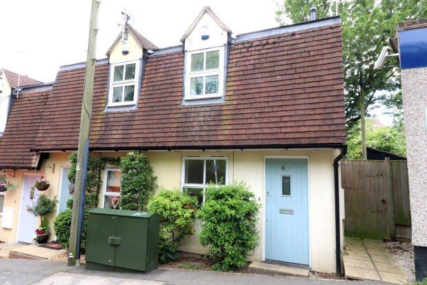 Thumbnail Cottage to rent in Crown Road, Billericay