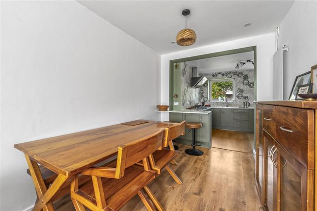 10, Pentland Avenue, Shepperton photo 4