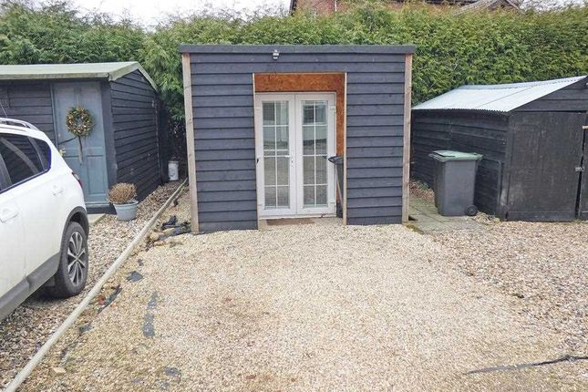 Cottage for sale in Kiln Row, Old Stowmarket Road, Woolpit, Bury St Edmunds