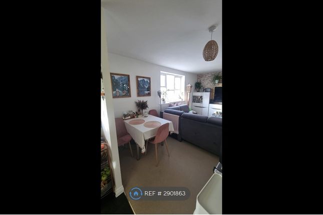 Flat, A San Andres Drive Newton Leys, Milton Keynes photo 2