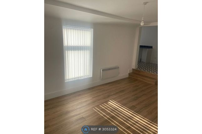Cowley Hill Lane, Apartment, St. Helens photo 5