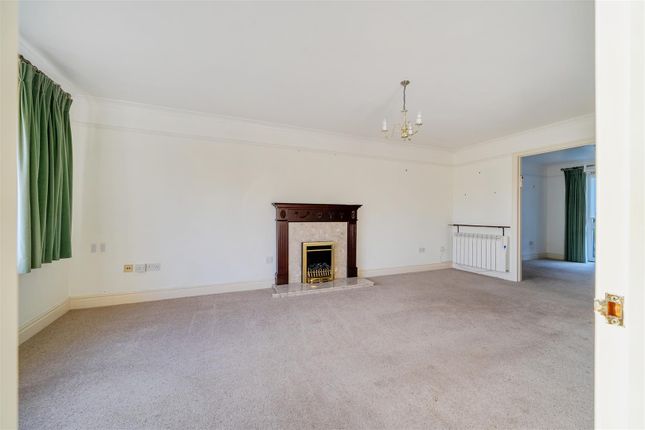 26, Lyefield Court, Reading photo 3