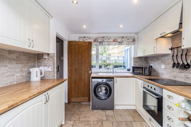 8, Chapel Lane, Telford photo 4