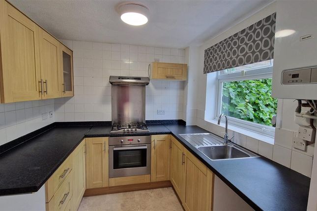 25, Belmore Close, Cambridge photo 4