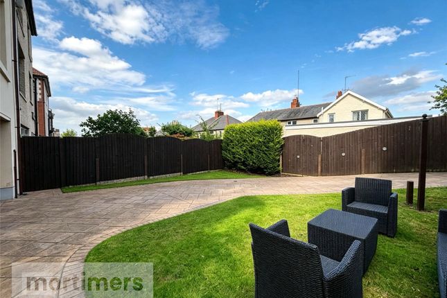 213, Manchester Road, Lancashire photo 4