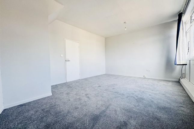 Flat 1A, Manor Flats, High Street, Sedgley photo 2