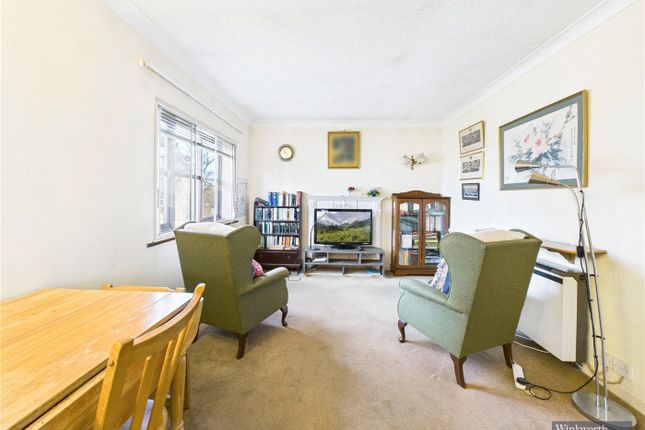 Brandreth Court, Harrow photo 2