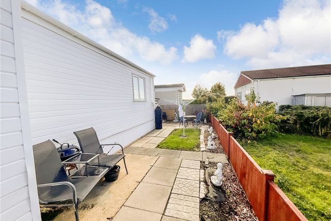 Lower Dunton Road Dunton, Brentwood photo 5