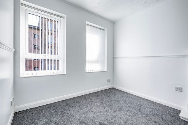 54 Princes Gate, Rutherglen, Glasgow photo 4