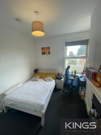 Thumbnail Room to rent in Cambridge Road, Southampton
