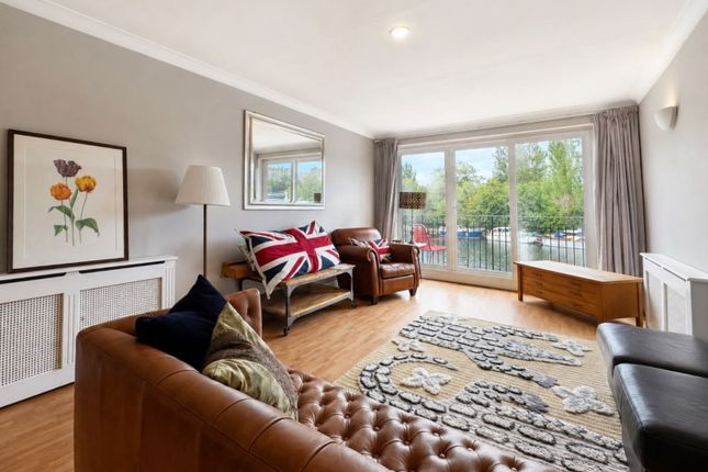 4 Chantry Place, King Stable Street, Windsor photo 3