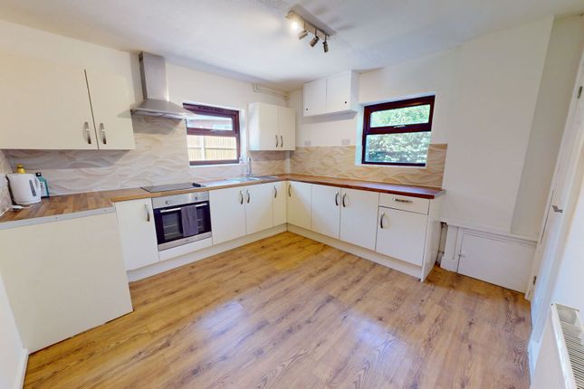 61 Bouverie Parade, Stoke-On-Trent photo 3