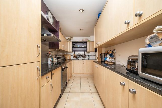 Flat for sale in Riverside West, Smugglers Way