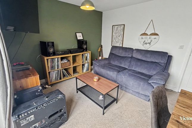 7 Strawberry Lane, Sherford photo 4