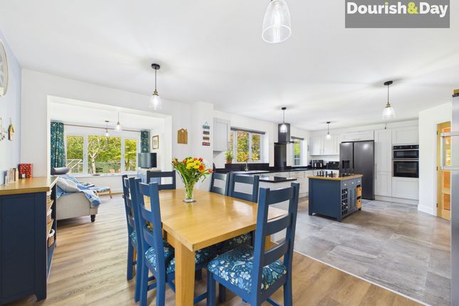 3 Kingfisher Drive, Stafford photo 3
