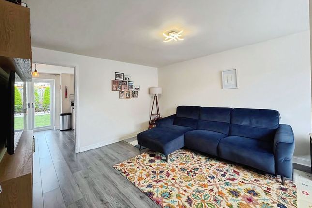 7, Appletree View, Pegswood photo 4