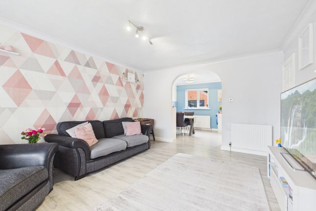 6, WARNEFORD AVENUE, OSSETT photo 4