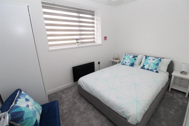 Flat 3, 65, Connaught Road, Cardiff photo 3