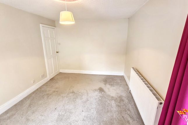 Nutshell Cottage, Town Hall Crescent, Haltwhistle photo 3