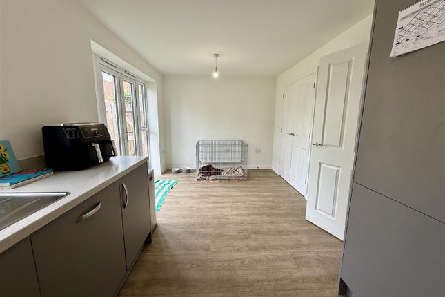 7, Barrow Drive, Coleford photo 3