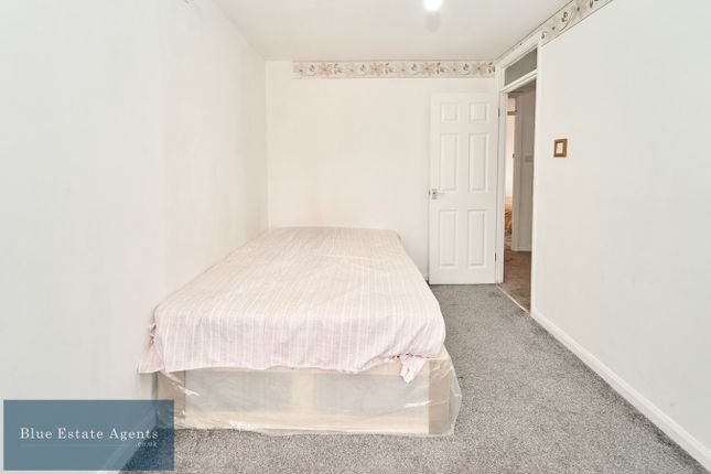 End terrace house for sale in Beechcroft Close, Hounslow