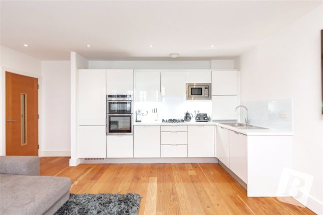 12, Albert Court, Warley photo 4
