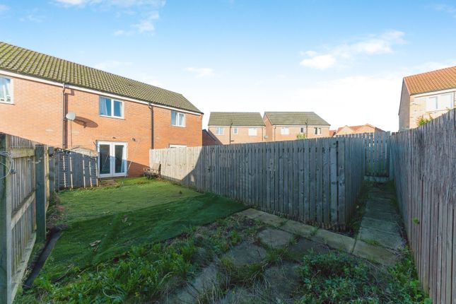 Terraced house for sale in Redshank Drive, Scunthorpe