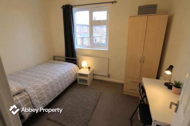 24c Sundon Park Parade, Luton photo 4