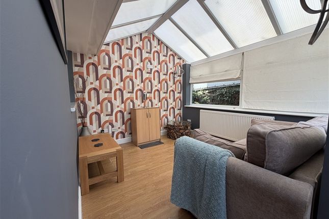 Summerhill Close, Sandown photo 5