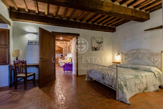 Villa for sale in Seggiano, Grosseto, Tuscany