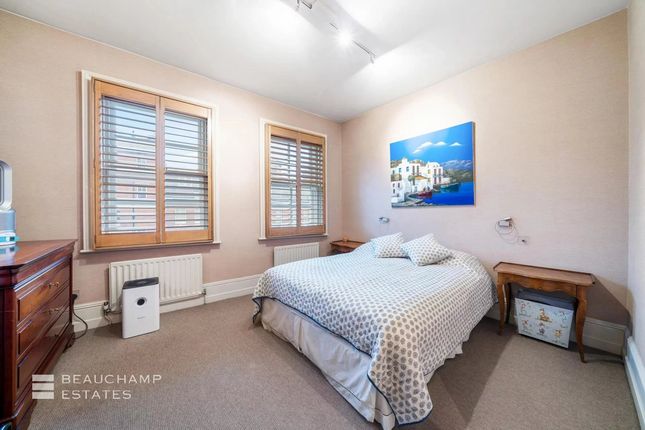 Flat for sale in Albert Hall Mansions, Kensington Gore