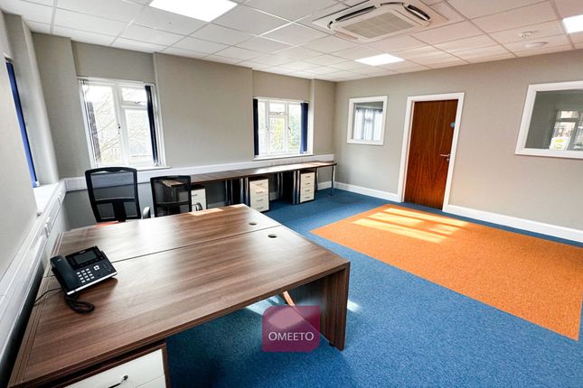 Office to let in 3.8 Bridge House, Hardy Close, Kimberley