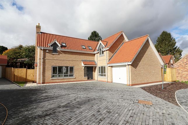 Thumbnail Detached house for sale in Main Street, Elloughton, Brough