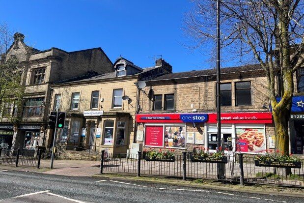 Thumbnail Flat to rent in Albert Road, Colne