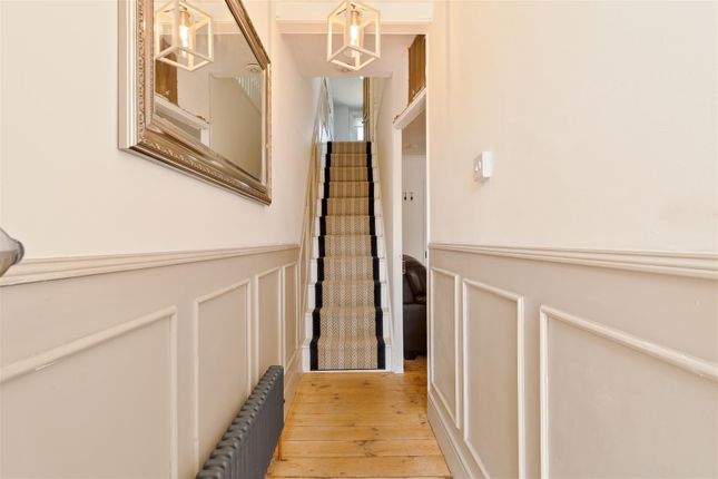 24, Heath Road, Maidstone photo 4