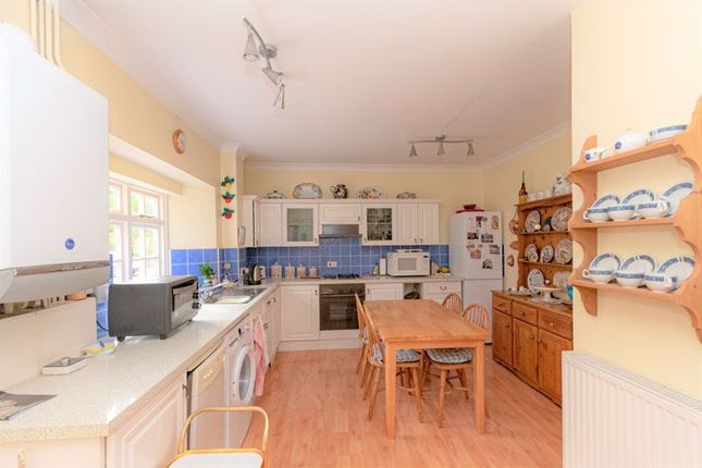 3, St Elizabeths Way, South Petherton photo 4