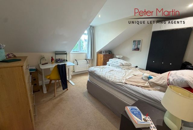 5 30, Birchington Road, London photo 3