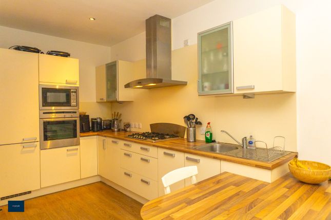 Flat 4/1 15 Castlebank Place Glasgow G11 6BJ, Glasgow photo 4