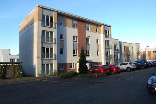 Thumbnail Flat to rent in Cairnhill View, Bearsden, Glasgow