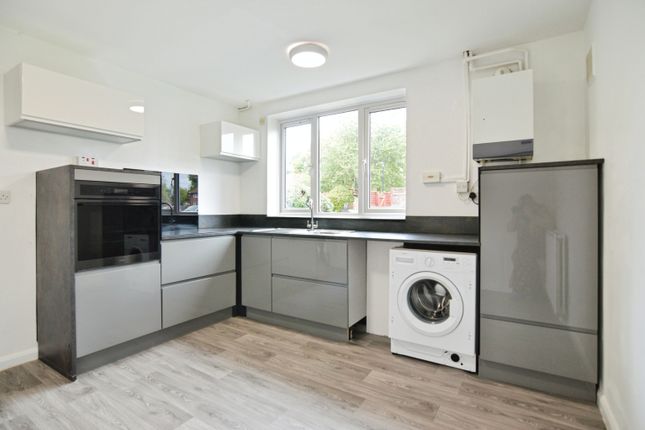 26, Hill Road, Arborfield photo 2