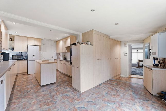 Springside, Chapel Hill, Chesterfield photo 4
