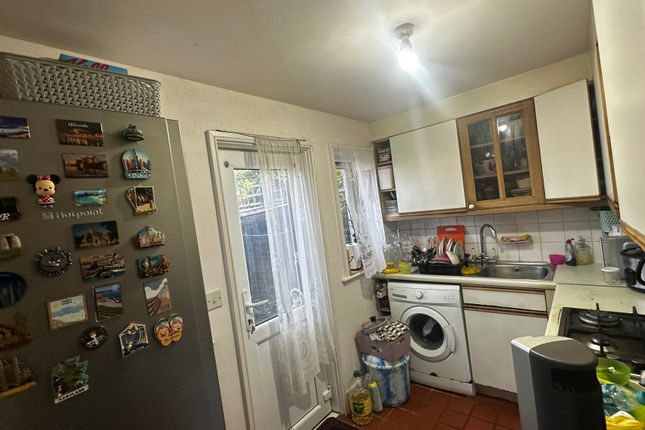 96, Essex Road, London photo 4