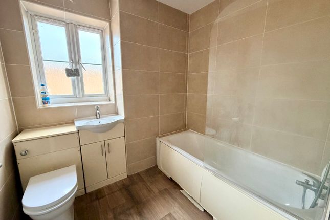 Athelstan Road, Romford photo 5