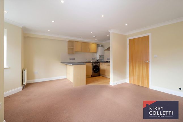 6 Brocket Court, Brocket Road, Hoddesdon photo 3