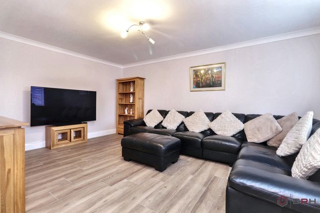 12, Pasture Way, Castleford photo 3