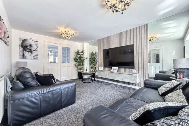 3, Skylark Way, Houghton Le Spring photo 5