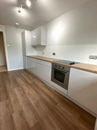 100 Clarence Gardens, Clarence Gardens, Glasgow G11 7JW, Glasgow photo 5