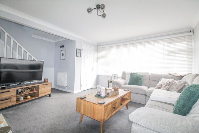 18, Westmead Crescent, Wiltshire photo 3